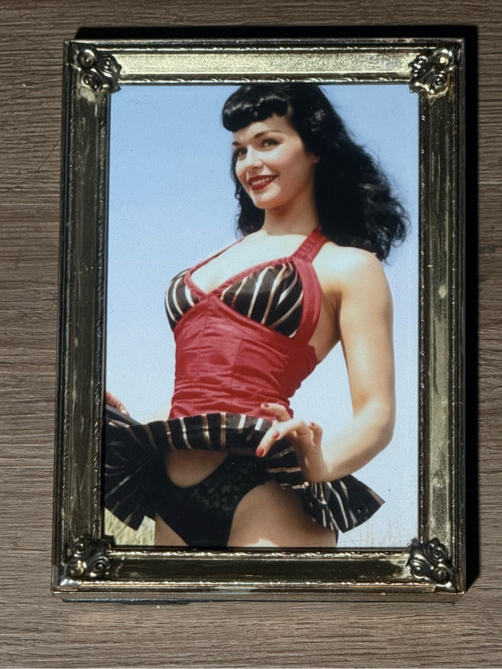 Vintage 5x7 MCM Gold Tone Frame with Bettie Page Pin-Up Photo